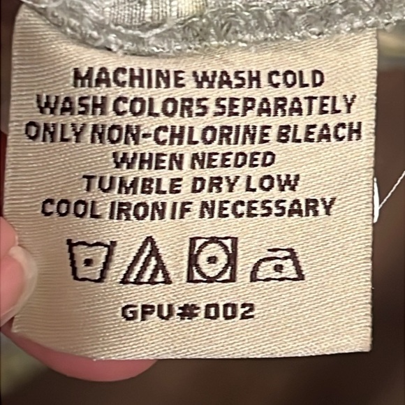 Jamaica Jaxx Mens Camp Shirt‎ L Gray Silk Button Down Up Hawaiian Floral Luau - Picture 6 of 10